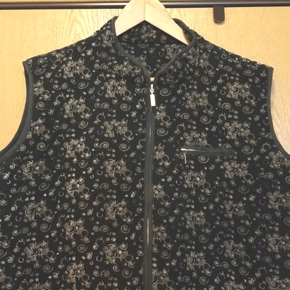 Keren Hart vintage black corduroy quilted vest. Size 3x. - Picture 2 of 7